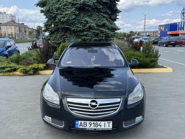 Черный Опель Инсигния, объемом двигателя 2 л и пробегом 345 тыс. км за 8500 $, фото 2 на Automoto.ua