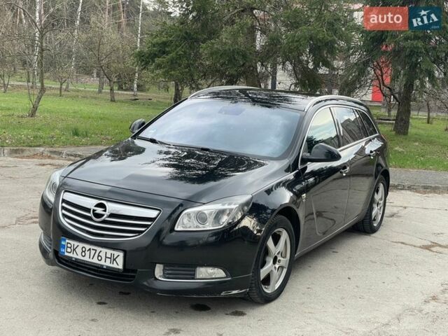 Чорний Опель Інсігнія, об'ємом двигуна 1.96 л та пробігом 251 тис. км за 7800 $, фото 2 на Automoto.ua