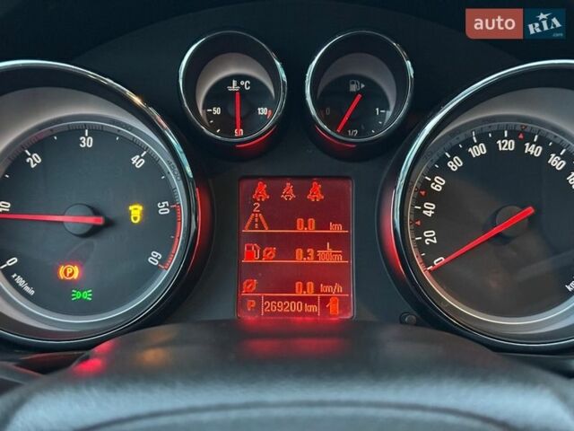 Черный Опель Инсигния, объемом двигателя 2 л и пробегом 270 тыс. км за 8100 $, фото 29 на Automoto.ua