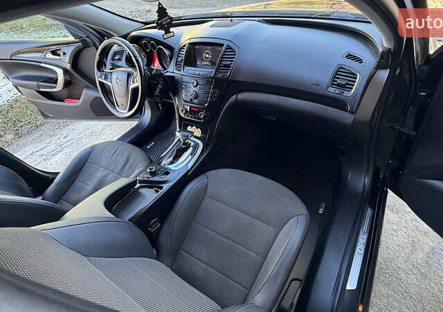 Черный Опель Инсигния, объемом двигателя 1.96 л и пробегом 290 тыс. км за 7950 $, фото 50 на Automoto.ua