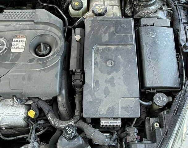 Чорний Опель Інсігнія, об'ємом двигуна 1.96 л та пробігом 290 тис. км за 7250 $, фото 68 на Automoto.ua