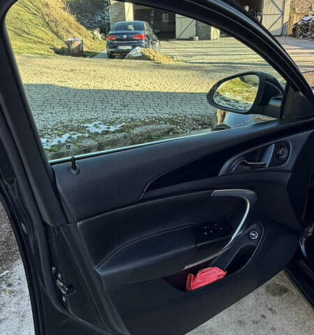 Черный Опель Инсигния, объемом двигателя 1.96 л и пробегом 290 тыс. км за 7950 $, фото 40 на Automoto.ua