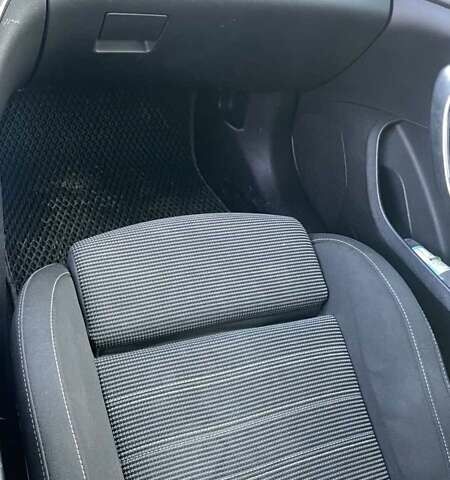 Черный Опель Инсигния, объемом двигателя 1.96 л и пробегом 268 тыс. км за 7550 $, фото 8 на Automoto.ua