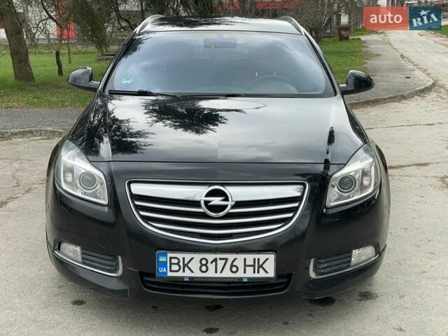 Чорний Опель Інсігнія, об'ємом двигуна 1.96 л та пробігом 251 тис. км за 7800 $, фото 3 на Automoto.ua