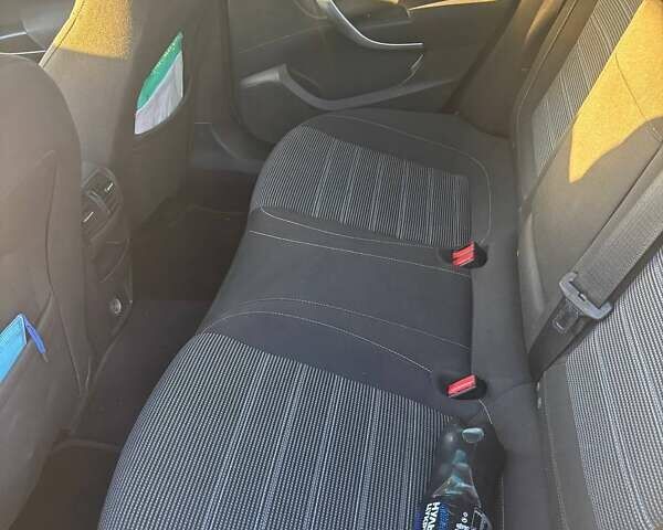 Черный Опель Инсигния, объемом двигателя 1.96 л и пробегом 226 тыс. км за 2900 $, фото 8 на Automoto.ua