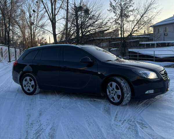 Чорний Опель Інсігнія, об'ємом двигуна 1.96 л та пробігом 232 тис. км за 8600 $, фото 4 на Automoto.ua