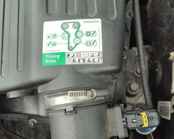 Черный Опель Инсигния, объемом двигателя 1.96 л и пробегом 222 тыс. км за 7600 $, фото 14 на Automoto.ua