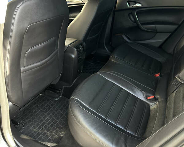 Опель Инсигния 2011 в Тернополе на Automoto.ua Черный Опель Инсигния, объемом двигателя 1.96 л и пробегом 350 тыс. км за 6750 $, фото 21 на Automoto.ua