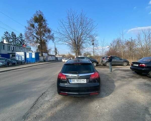 Черный Опель Инсигния, объемом двигателя 2 л и пробегом 350 тыс. км за 7999 $, фото 2 на Automoto.ua