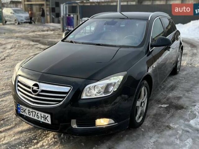 Черный Опель Инсигния, объемом двигателя 2 л и пробегом 298 тыс. км за 6300 $, фото 2 на Automoto.ua