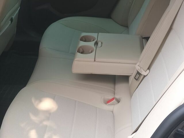 Чорний Опель Інсігнія, об'ємом двигуна 2 л та пробігом 200 тис. км за 8300 $, фото 3 на Automoto.ua