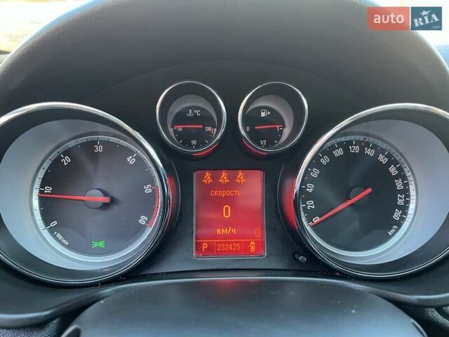 Черный Опель Инсигния, объемом двигателя 1.96 л и пробегом 232 тыс. км за 8000 $, фото 12 на Automoto.ua