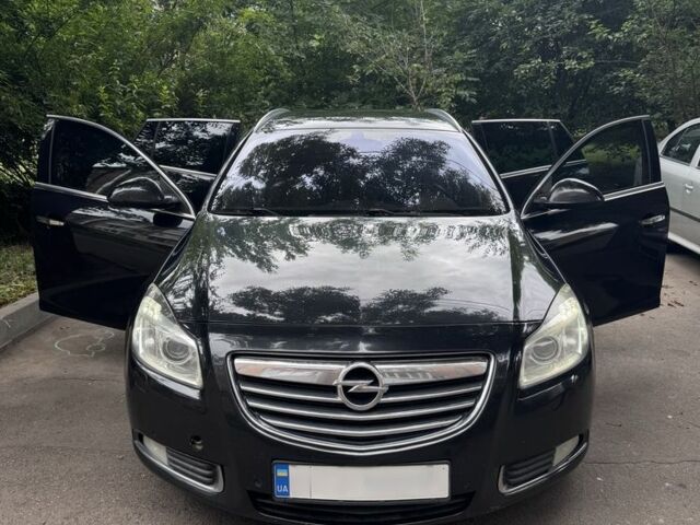Опель Инсигния 2011 в Могилев-Подольском на Automoto.ua Черный Опель Инсигния, объемом двигателя 2 л и пробегом 220 тыс. км за 7450 $, фото 1 на Automoto.ua