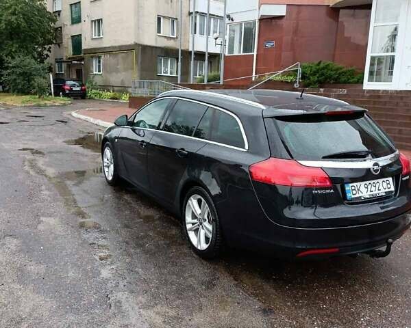 Черный Опель Инсигния, объемом двигателя 1.96 л и пробегом 268 тыс. км за 7550 $, фото 5 на Automoto.ua