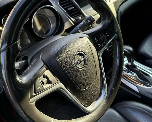 Черный Опель Инсигния, объемом двигателя 1.96 л и пробегом 223 тыс. км за 8300 $, фото 7 на Automoto.ua