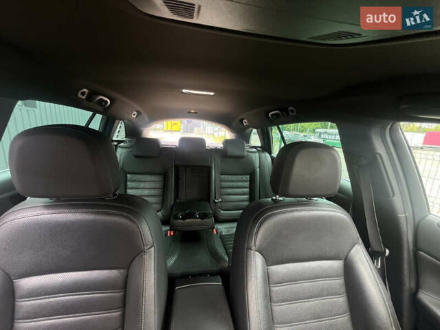 Черный Опель Инсигния, объемом двигателя 1.96 л и пробегом 300 тыс. км за 10400 $, фото 31 на Automoto.ua