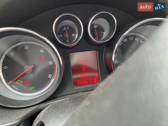 Черный Опель Инсигния, объемом двигателя 1.96 л и пробегом 230 тыс. км за 8500 $, фото 11 на Automoto.ua