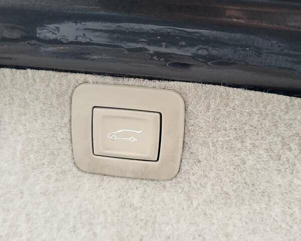 Черный Опель Инсигния, объемом двигателя 1.96 л и пробегом 210 тыс. км за 9200 $, фото 15 на Automoto.ua