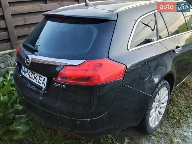 Чорний Опель Інсігнія, об'ємом двигуна 1.96 л та пробігом 280 тис. км за 4000 $, фото 2 на Automoto.ua