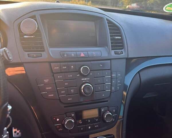 Черный Опель Инсигния, объемом двигателя 1.96 л и пробегом 226 тыс. км за 2900 $, фото 11 на Automoto.ua