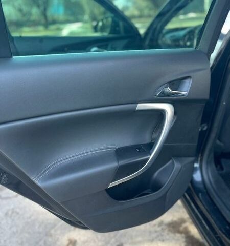 Чорний Опель Інсігнія, об'ємом двигуна 1.96 л та пробігом 250 тис. км за 6850 $, фото 15 на Automoto.ua