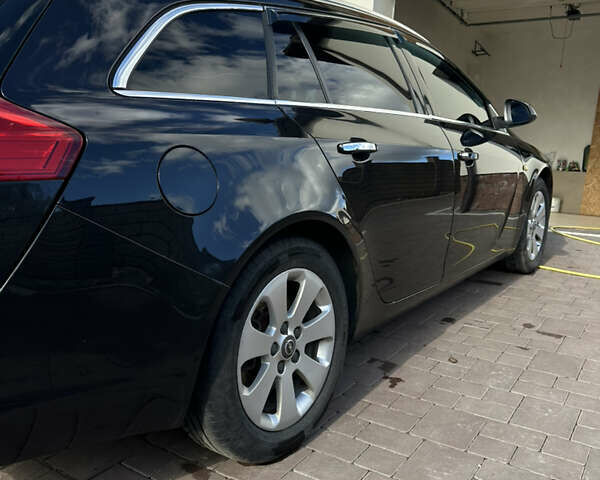 Опель Инсигния 2011 в Тернополе на Automoto.ua Черный Опель Инсигния, объемом двигателя 1.96 л и пробегом 350 тыс. км за 6750 $, фото 6 на Automoto.ua