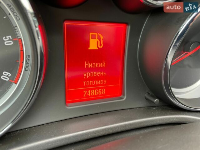 Чорний Опель Інсігнія, об'ємом двигуна 1.96 л та пробігом 249 тис. км за 10350 $, фото 16 на Automoto.ua