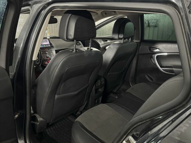 Черный Опель Инсигния, объемом двигателя 2 л и пробегом 280 тыс. км за 5700 $, фото 6 на Automoto.ua