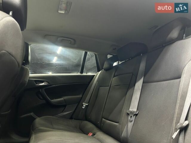 Черный Опель Инсигния, объемом двигателя 1.36 л и пробегом 298 тыс. км за 7900 $, фото 25 на Automoto.ua