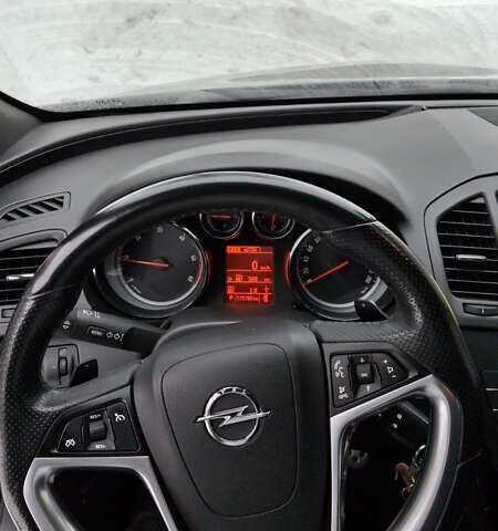 Чорний Опель Інсігнія, об'ємом двигуна 1.96 л та пробігом 176 тис. км за 10950 $, фото 22 на Automoto.ua