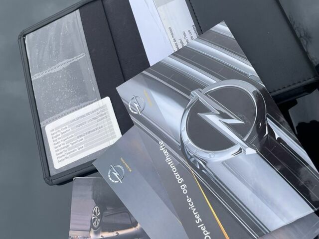 Чорний Опель Інсігнія, об'ємом двигуна 2 л та пробігом 2 тис. км за 7500 $, фото 4 на Automoto.ua