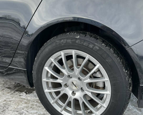 Черный Опель Инсигния, объемом двигателя 1.96 л и пробегом 244 тыс. км за 10300 $, фото 9 на Automoto.ua