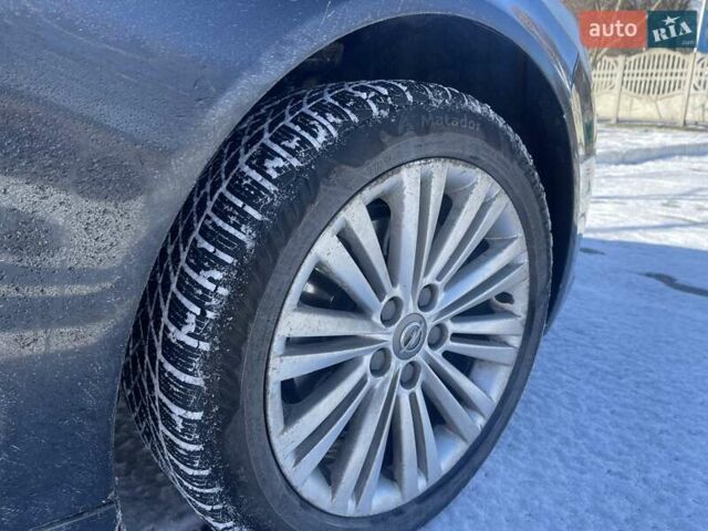 Чорний Опель Інсігнія, об'ємом двигуна 2 л та пробігом 277 тис. км за 9300 $, фото 13 на Automoto.ua