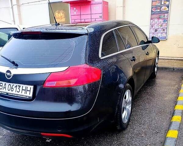 Чорний Опель Інсігнія, об'ємом двигуна 2 л та пробігом 250 тис. км за 7999 $, фото 3 на Automoto.ua