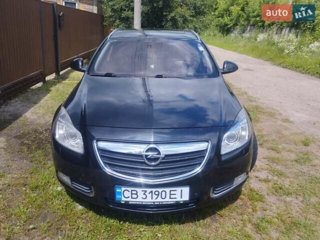 Чорний Опель Інсігнія, об'ємом двигуна 2 л та пробігом 264 тис. км за 8700 $, фото 1 на Automoto.ua