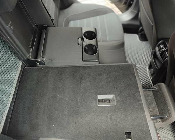 Черный Опель Инсигния, объемом двигателя 1.96 л и пробегом 301 тыс. км за 7900 $, фото 23 на Automoto.ua