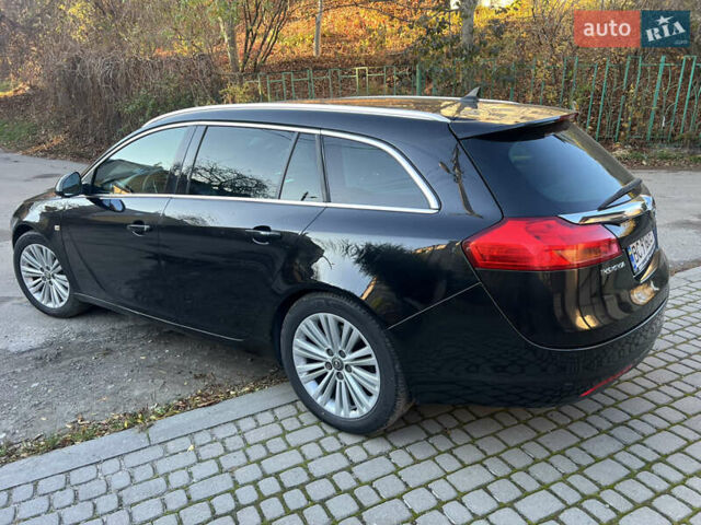 Чорний Опель Інсігнія, об'ємом двигуна 2 л та пробігом 261 тис. км за 8500 $, фото 8 на Automoto.ua
