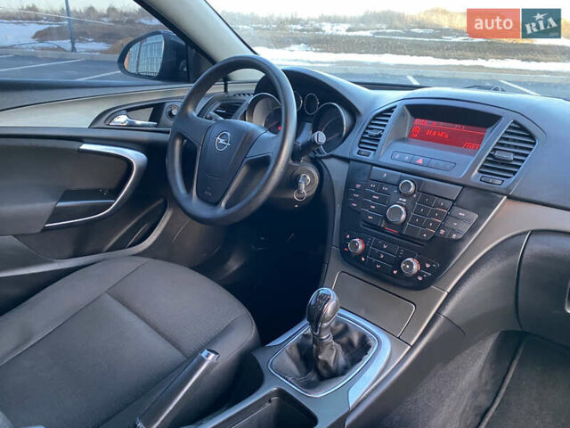 Черный Опель Инсигния, объемом двигателя 1.96 л и пробегом 275 тыс. км за 6500 $, фото 13 на Automoto.ua