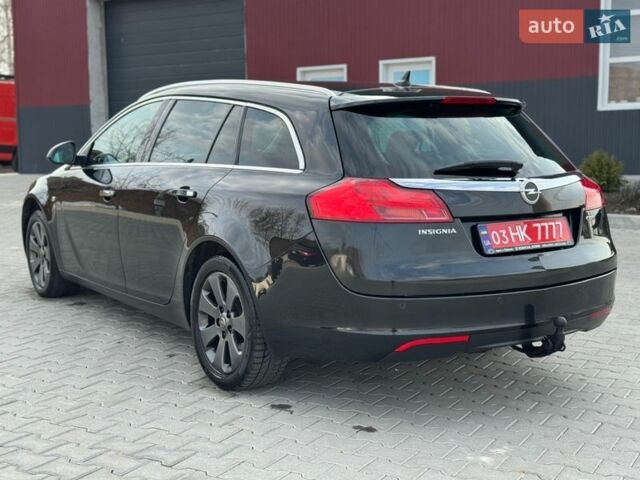 Черный Опель Инсигния, объемом двигателя 2 л и пробегом 221 тыс. км за 8299 $, фото 6 на Automoto.ua