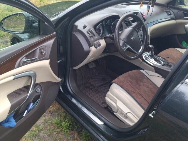 Опель Інсігнія 2012 у Шостке на Automoto.ua Чорний Опель Інсігнія, об'ємом двигуна 2 л та пробігом 313 тис. км за 8000 $, фото 3 на Automoto.ua