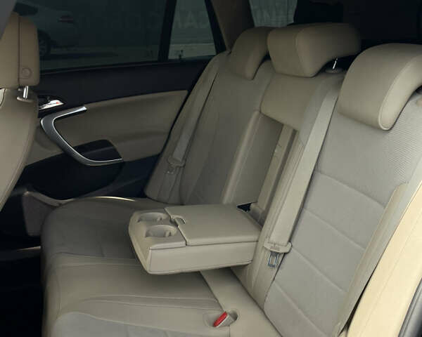 Чорний Опель Інсігнія, об'ємом двигуна 1.96 л та пробігом 256 тис. км за 8175 $, фото 27 на Automoto.ua