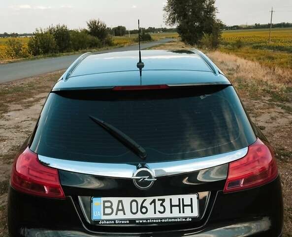 Черный Опель Инсигния, объемом двигателя 1.96 л и пробегом 293 тыс. км за 8100 $, фото 3 на Automoto.ua