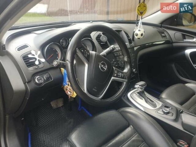 Чорний Опель Інсігнія, об'ємом двигуна 2 л та пробігом 264 тис. км за 8700 $, фото 7 на Automoto.ua