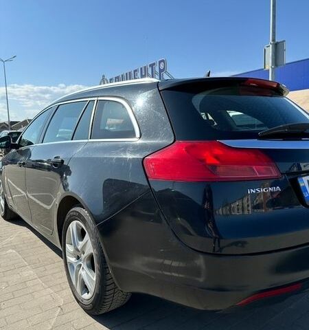 Черный Опель Инсигния, объемом двигателя 1.96 л и пробегом 263 тыс. км за 7400 $, фото 4 на Automoto.ua