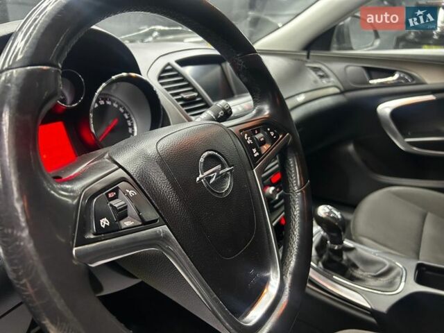 Черный Опель Инсигния, объемом двигателя 1.36 л и пробегом 298 тыс. км за 7900 $, фото 12 на Automoto.ua