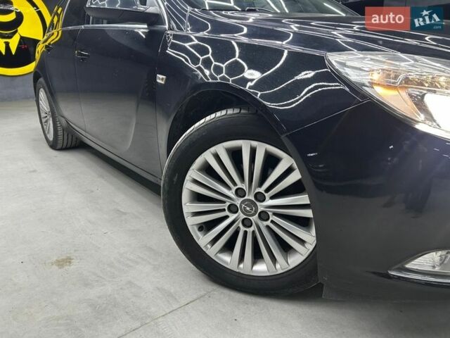 Черный Опель Инсигния, объемом двигателя 1.36 л и пробегом 298 тыс. км за 7900 $, фото 2 на Automoto.ua