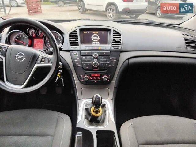 Черный Опель Инсигния, объемом двигателя 1.4 л и пробегом 344 тыс. км за 6800 $, фото 6 на Automoto.ua