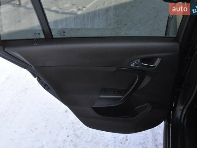 Чорний Опель Інсігнія, об'ємом двигуна 1.96 л та пробігом 298 тис. км за 5800 $, фото 18 на Automoto.ua