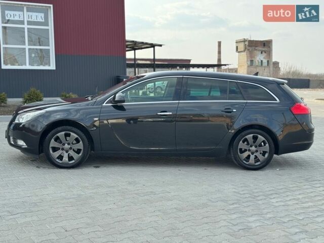 Черный Опель Инсигния, объемом двигателя 2 л и пробегом 221 тыс. км за 8299 $, фото 7 на Automoto.ua