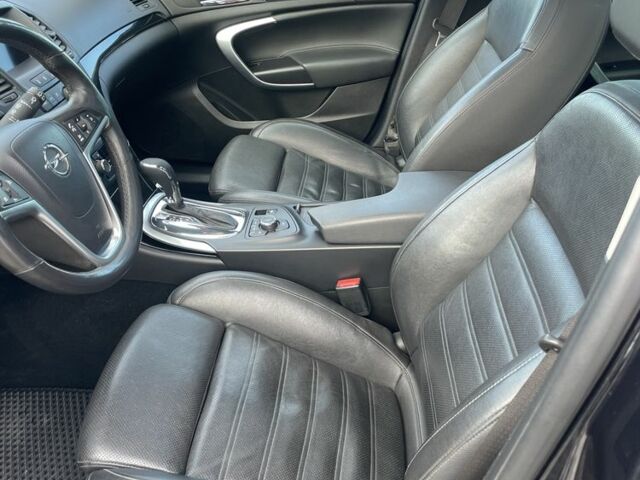 Черный Опель Инсигния, объемом двигателя 2 л и пробегом 244 тыс. км за 10300 $, фото 13 на Automoto.ua